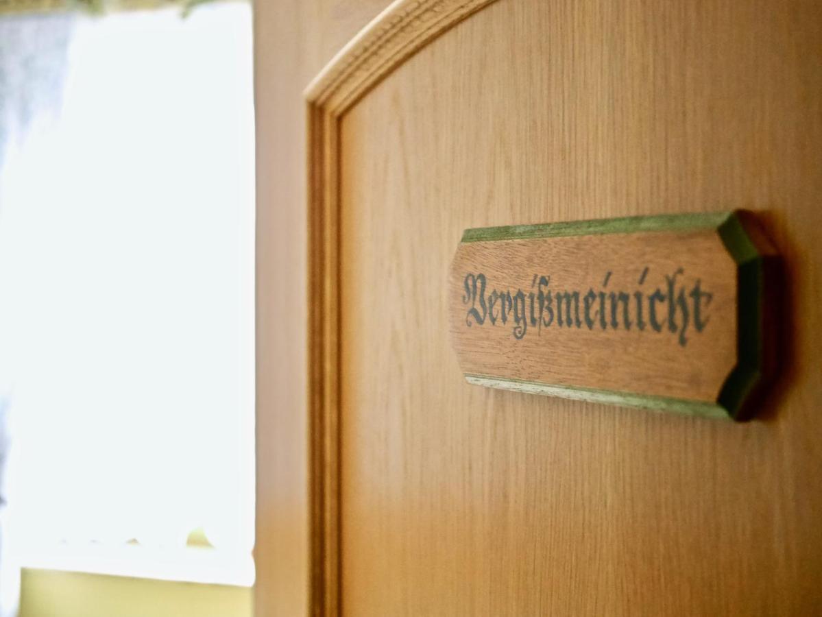Pension Gruenes Herz Tonndorf Bagian luar foto